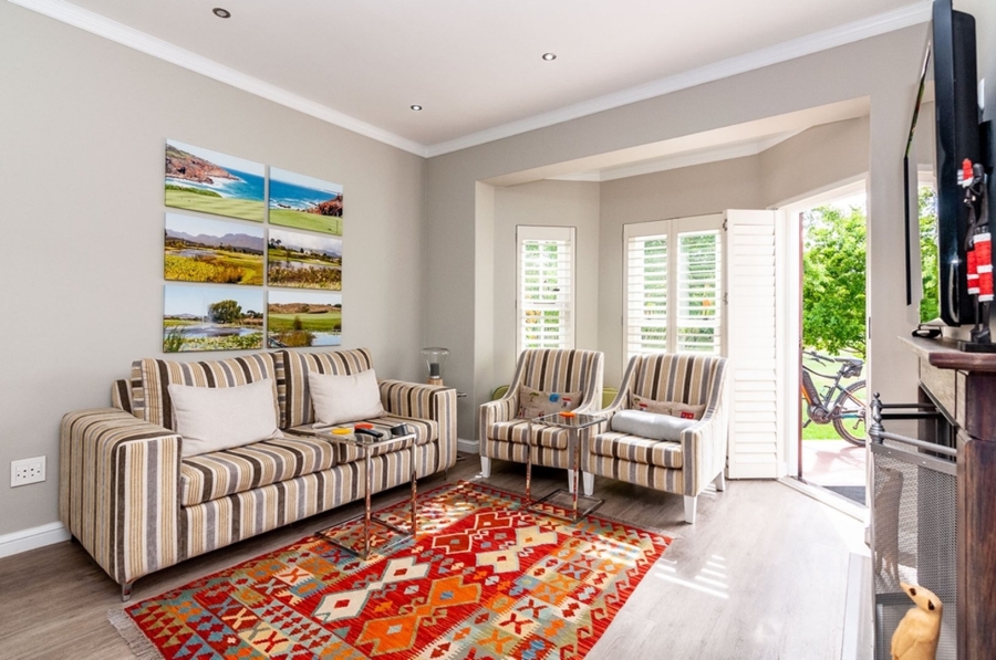 To Let 1 Bedroom Property for Rent in Fancourt Western Cape